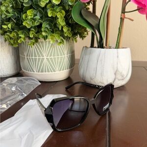Oversized Womens Sunglasses ‘black’ NWT